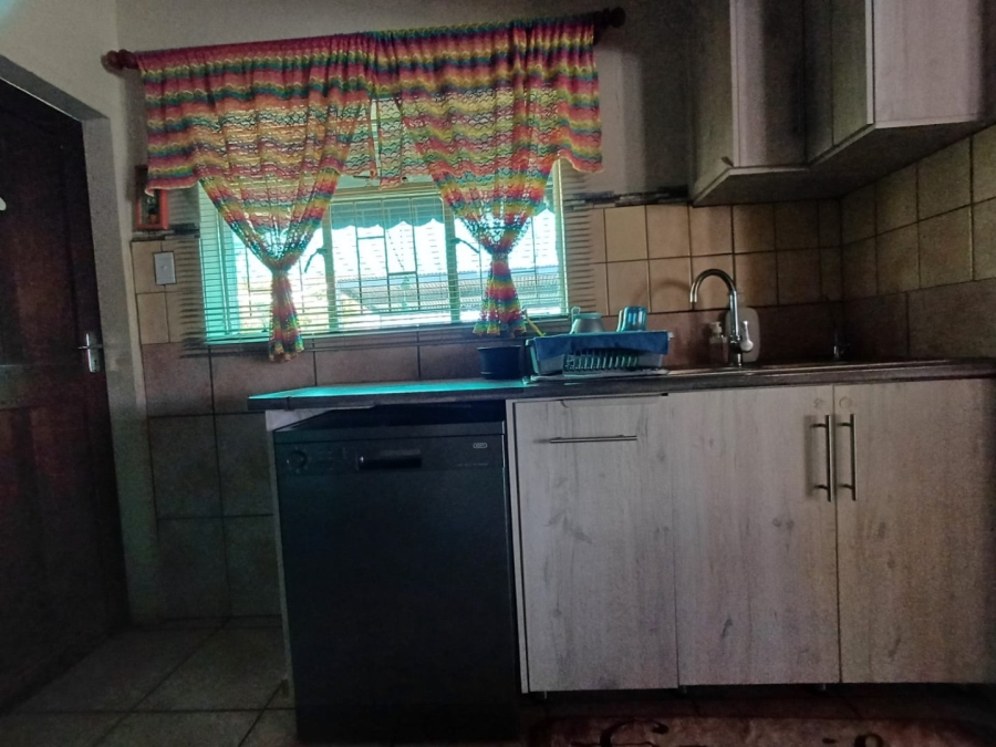 3 Bedroom Property for Sale in Roosheuwel North West